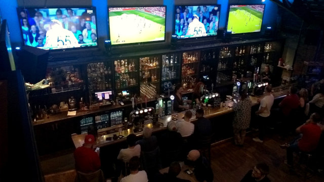 Sport ball bar